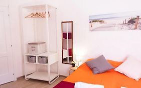 Downtown Selinus Bright Apartment With Courtyard